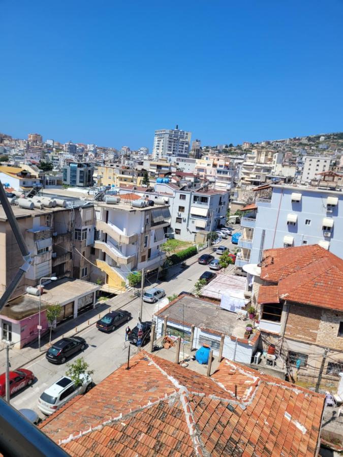 Marina Apartment Sarande Bagian luar foto